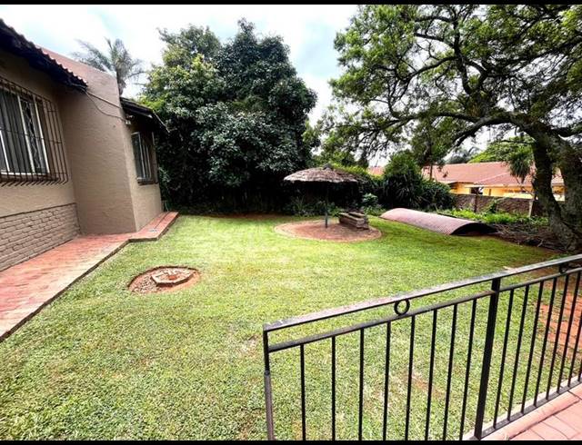 4 BEDROOM HOUSE FOR SALE IN FLORIDA HILLS